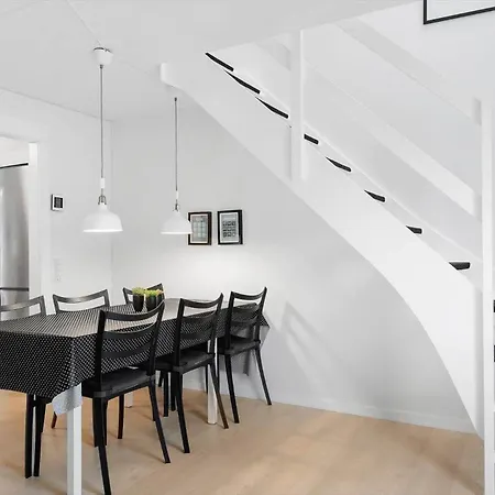 0439-romo-vestergade-127-ap-90 *